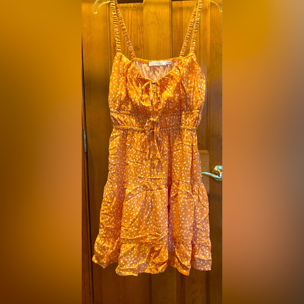 Peach and cream mid thigh dress